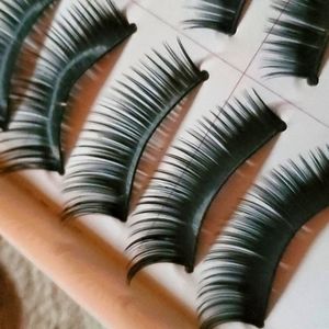 💝 FREE IN BUNDLE OF ANY 2 or more MAKEUP PRODUCTS Box of 10 pairs faux lashes